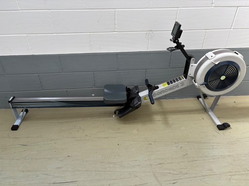 Serviced concept model - ,