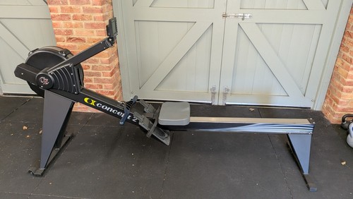 Concept black model rowing - 2,